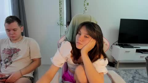 kesh_mne online show from 11/18/25, 11:03