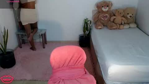 Mia  online show from 07/23/26, 03:54