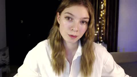 Snapshot of kesha_muah chatting on 01/10/25, 11:00 kesha online show from 01/10/25, 11:00