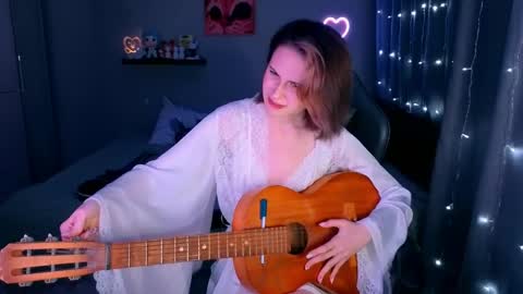 Snapshot of keti_moon chatting on 04/18/26, 07:58 Keti 3 online show from 04/18/26, 07:58