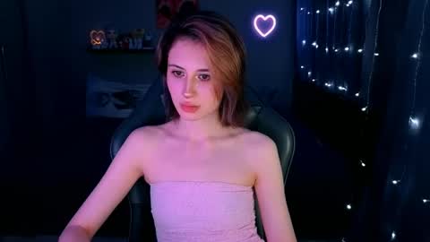 Snapshot of keti_moon chatting on 04/27/26, 06:50 Keti 3 online show from 04/27/26, 06:50