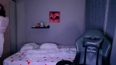 Snapshot of keti_moon chatting on 06/09/26, 06:52 Keti 3 online show from 06/09/26, 06:52