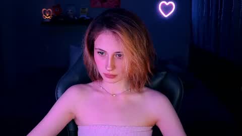 Snapshot of keti_moon chatting on 06/15/26, 07:05 Keti 3 online show from 06/15/26, 07:05
