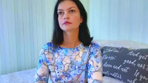 Catherine online show from 09/29/25, 08:30