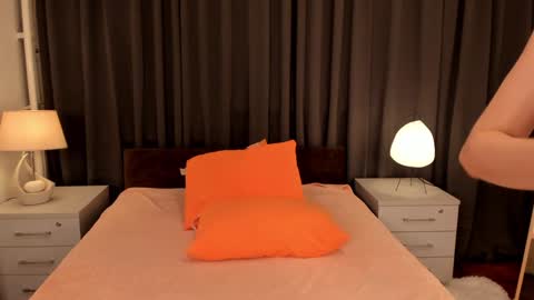 kettyIm a simple girl who likes gifts Lovense is activeThere are legends that in this room all your wish can come true online show from 12/04/24, 10:13