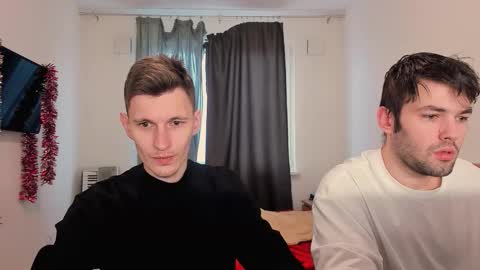 Snapshot of kevin_hornyyy chatting on 11/27/25, 09:33 kevin online show from 11/27/25, 09:33