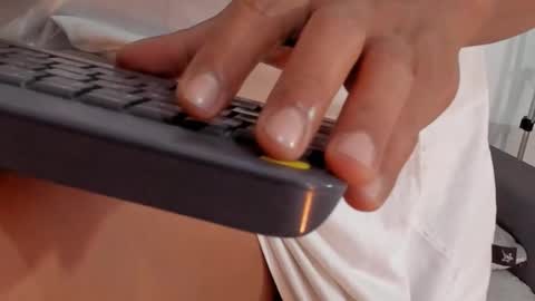 Snapshot of kevin_lance chatting on 11/01/25, 08:38 Kevin Lance online show from 11/01/25, 08:38