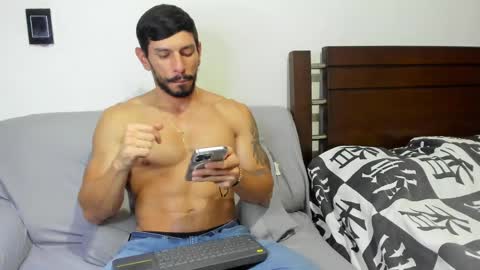 kevin_malone22 online show from 05/26/26, 02:40