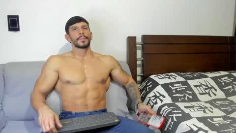 kevin_malone22 online show from 06/08/26, 09:26