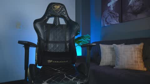 Snapshot of kevin_montoya1 chatting on 12/03/25, 11:25 kevin montoya online show from 12/03/25, 11:25