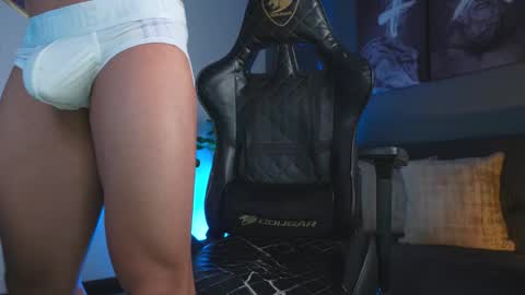 Snapshot of kevin_montoya1 chatting on 12/05/25, 01:20 kevin montoya online show from 12/05/25, 01:20