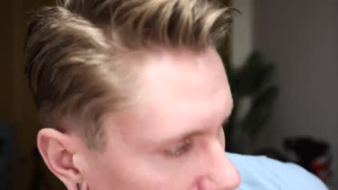 Snapshot of kevin_park chatting on 11/16/25, 12:22 Kev online show from 11/16/25, 12:22