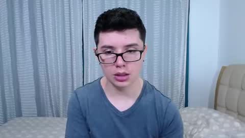 Snapshot of kevinhunts chatting on 12/01/25, 06:57 Kevin online show from 12/01/25, 06:57