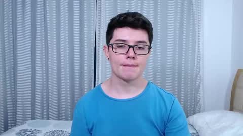 Snapshot of kevinhunts chatting on 12/14/25, 09:30 Kevin online show from 12/14/25, 09:30