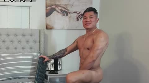Snapshot of kevinkham chatting on 03/23/26, 12:36 kevinkham online show from 03/23/26, 12:36
