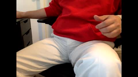 Snapshot of kevinkunze chatting on 01/01/25, 09:20 KevinKunze online show from 01/01/25, 09:20