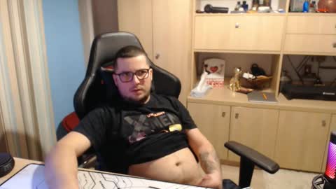 Kevinn online show from 10/22/25, 07:24