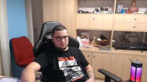 Kevinn online show from 10/27/25, 08:35