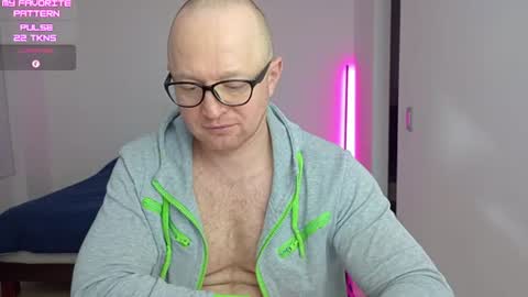 Kevin online show from 06/18/26, 04:02