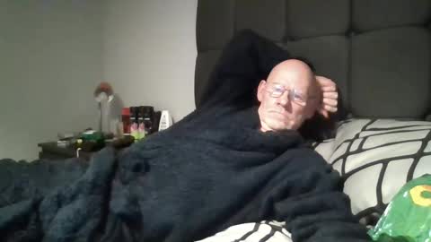 Snapshot of kevlooking4sez chatting on 01/13/25, 12:30 kevlooking4sez online show from 01/13/25, 12:30