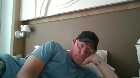 kevlooking4sez online show from 06/15/26, 01:13