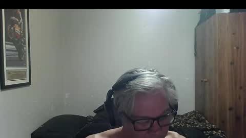 Snapshot of kevwestunder9696 chatting on 10/17/25, 10:40 kevwestunder9696 online show from 10/17/25, 10:40