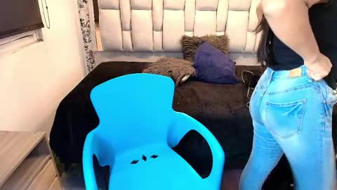Snapshot of keyla_brunette_ chatting on 04/19/26, 08:02 KEYLA BRUNETTE online show from 04/19/26, 08:02