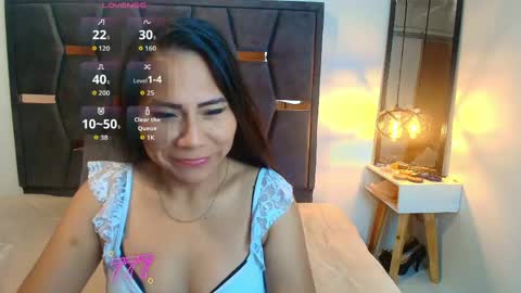 Snapshot of keyla_brunette_ chatting on 05/19/26, 11:38 KEYLA BRUNETTE online show from 05/19/26, 11:38