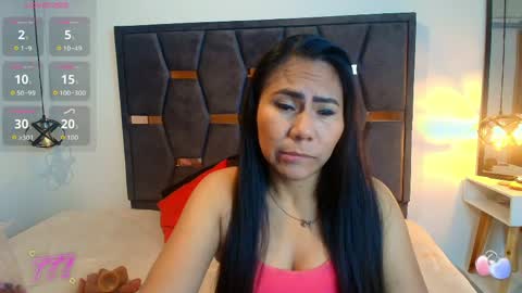 Snapshot of keyla_brunette_ chatting on 05/26/26, 12:56 KEYLA BRUNETTE online show from 05/26/26, 12:56