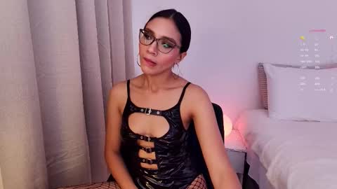Keyla online show from 12/16/25, 09:42