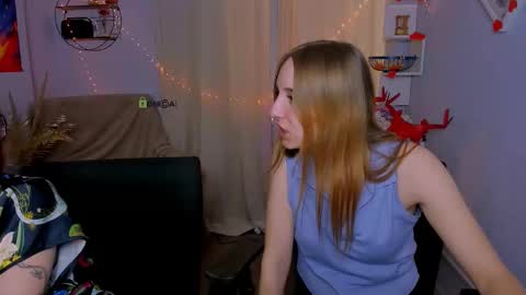 Snapshot of keylas_moan chatting on 03/20/26, 01:49 Keylas online show from 03/20/26, 01:49