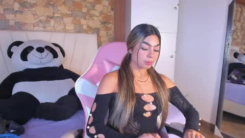 Snapshot of khaimy chatting on 05/13/26, 08:16 Khami online show from 05/13/26, 08:16