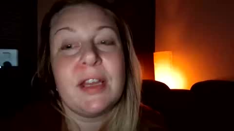 Snapshot of khaleesi0890 chatting on 11/13/25, 09:47 khaleesi0890 online show from 11/13/25, 09:47