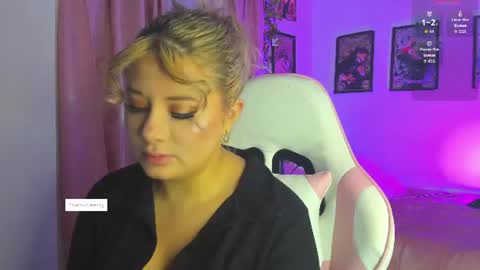 Snapshot of khali_reiss_ chatting on 07/31/26, 02:33 Abby online show from 07/31/26, 02:33