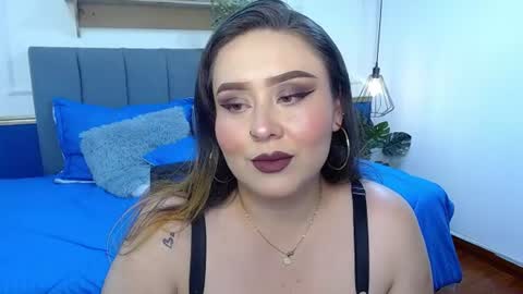 Snapshot of khalia_ chatting on 06/11/26, 07:01 K H A I L A online show from 06/11/26, 07:01