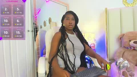 Snapshot of khalimaxwell chatting on 04/18/26, 02:59 khalimaxwell online show from 04/18/26, 02:59