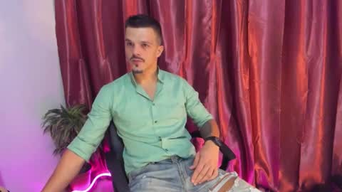 Snapshot of khatarsis2000 chatting on 10/01/25, 03:45 DonyBrown online show from 10/01/25, 03:45