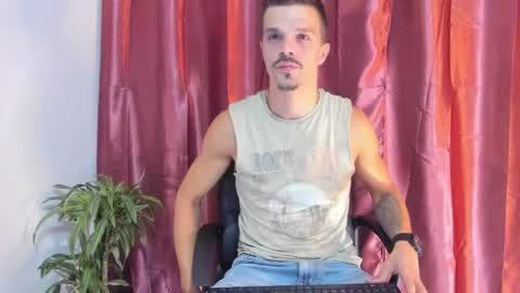 Snapshot of khatarsis2000 chatting on 10/12/25, 02:43 DonyBrown online show from 10/12/25, 02:43