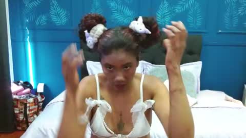 khatiusca_ online show from 07/20/26, 01:57