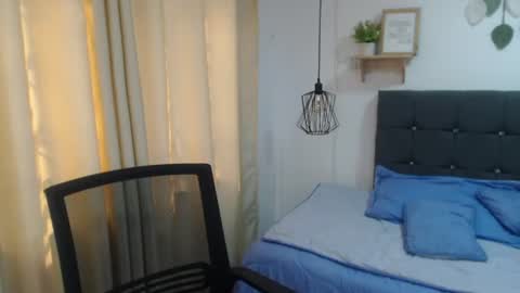khatiusca_ online show from 07/24/26, 01:31