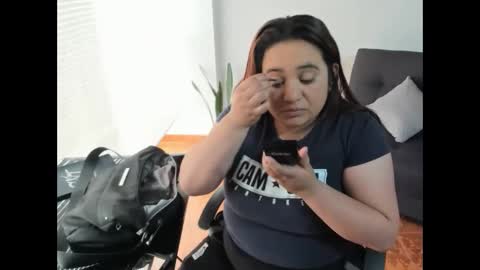 khloe_tommson_ online show from 10/13/25, 01:11