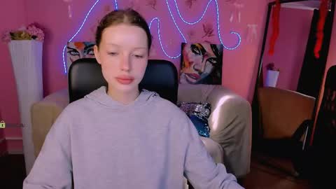 khloebeauty online show from 06/08/26, 05:41