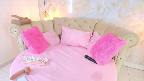 Khloe online show from 06/05/26, 05:47