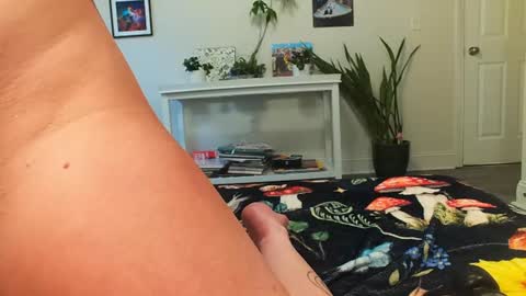 Snapshot of khloeexoxo chatting on 06/18/26, 07:29 Khloe online show from 06/18/26, 07:29