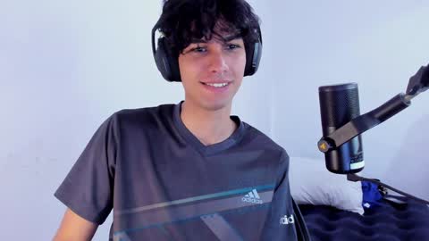 khozler_ online show from 12/11/24, 09:41