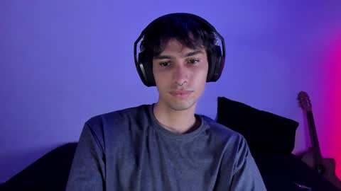 khozler_ online show from 02/04/25, 02:39