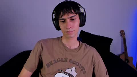 Snapshot of khozler_ chatting on 02/08/25, 06:33 khozler_ online show from 02/08/25, 06:33