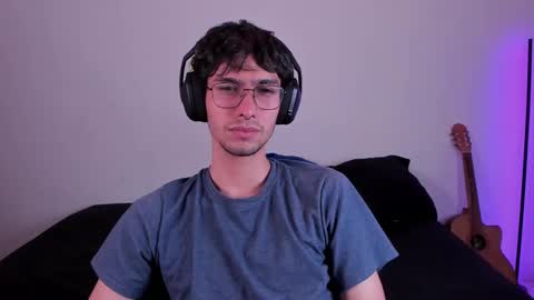 Snapshot of khozler_ chatting on 03/04/25, 04:38 khozler_ online show from 03/04/25, 04:38