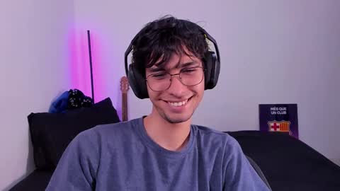 Snapshot of khozler_ chatting on 03/11/25, 03:16 khozler_ online show from 03/11/25, 03:16