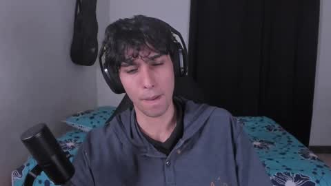 Snapshot of khozler_ chatting on 09/19/25, 04:58 khozler_ online show from 09/19/25, 04:58